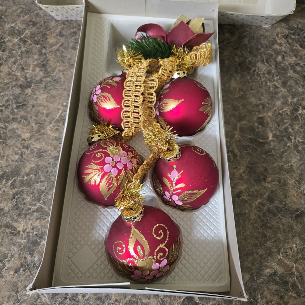 Vintage Hand Painted German Glass Christmas Ornaments Set 5 Red Gold Boxed